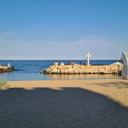 One 112 аll-season в св св константин и елена Apartament *