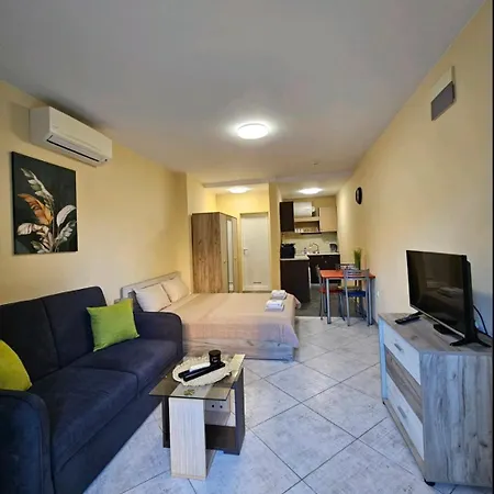 One 112 аll-season в св св константин и елена Warna