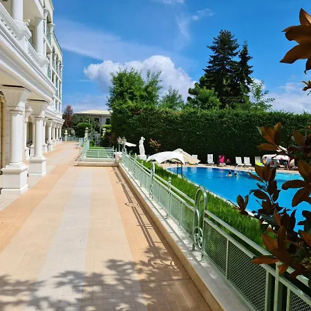 One 112 аll-season в св св константин и елена