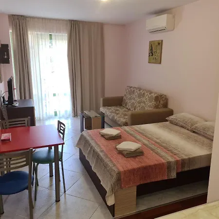 One 112 аll-season в св св константин и елена * Warna